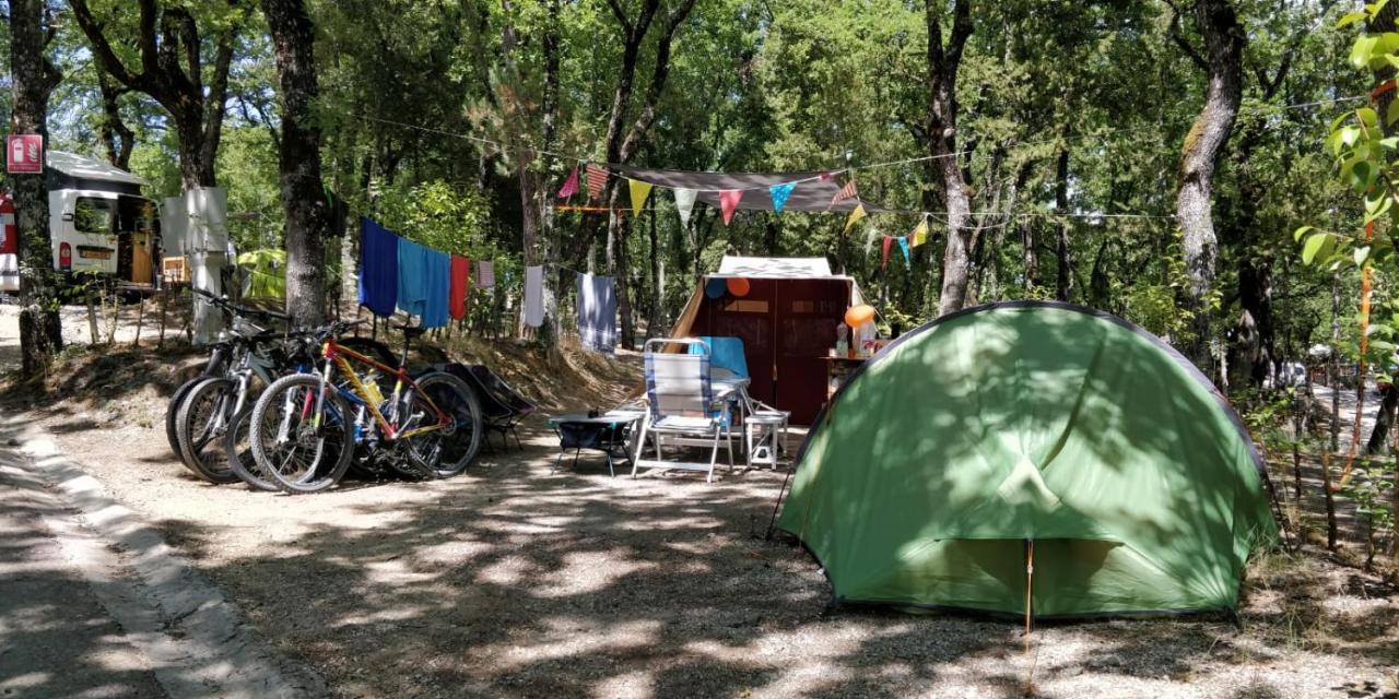 קסטלינה אין קיאנטי Luxor Chianti Glamping Village מראה חיצוני תמונה