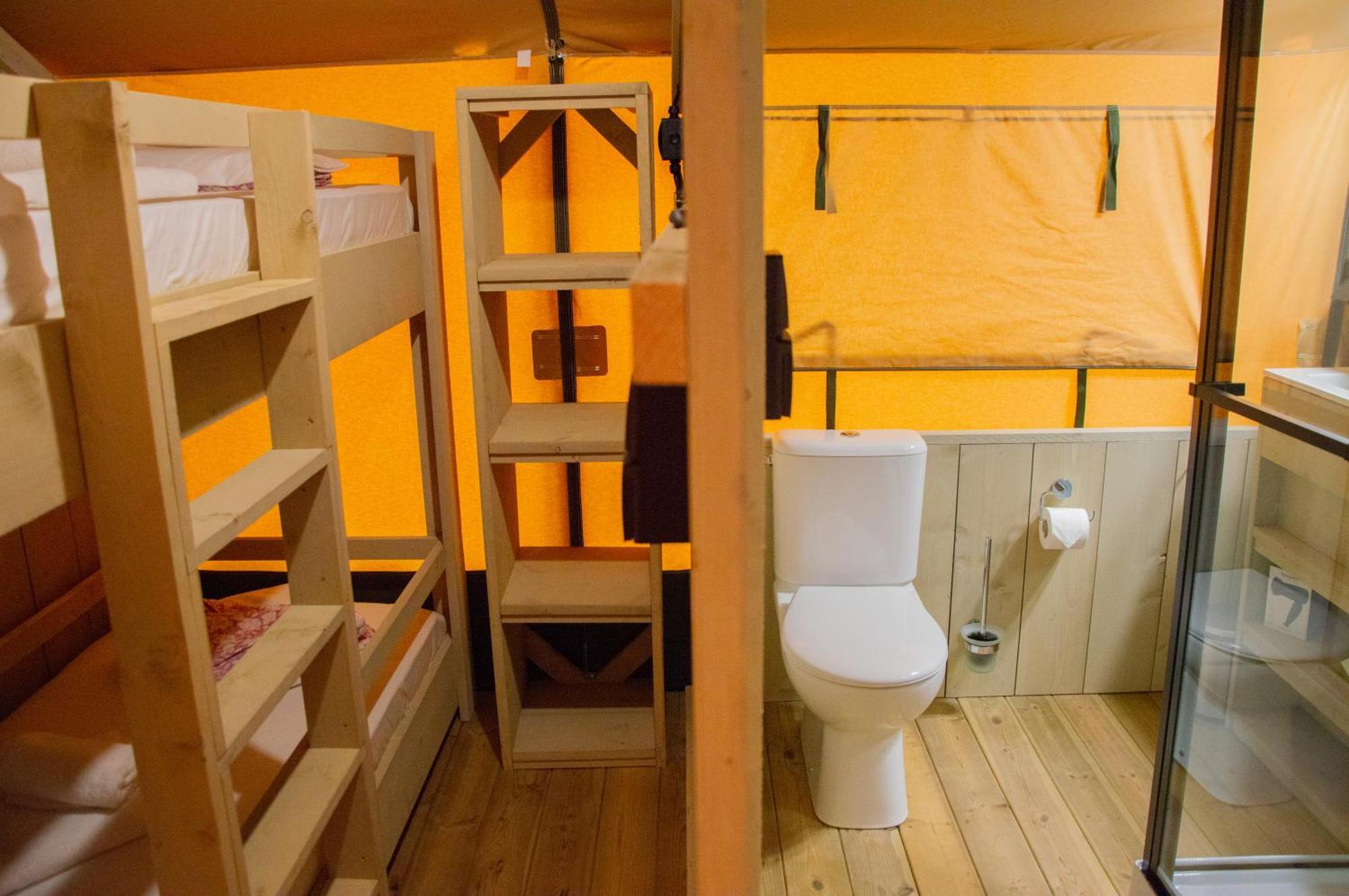 קסטלינה אין קיאנטי Luxor Chianti Glamping Village מראה חיצוני תמונה