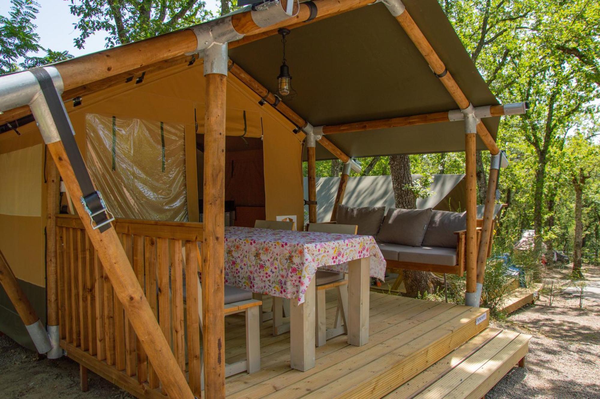 קסטלינה אין קיאנטי Luxor Chianti Glamping Village מראה חיצוני תמונה