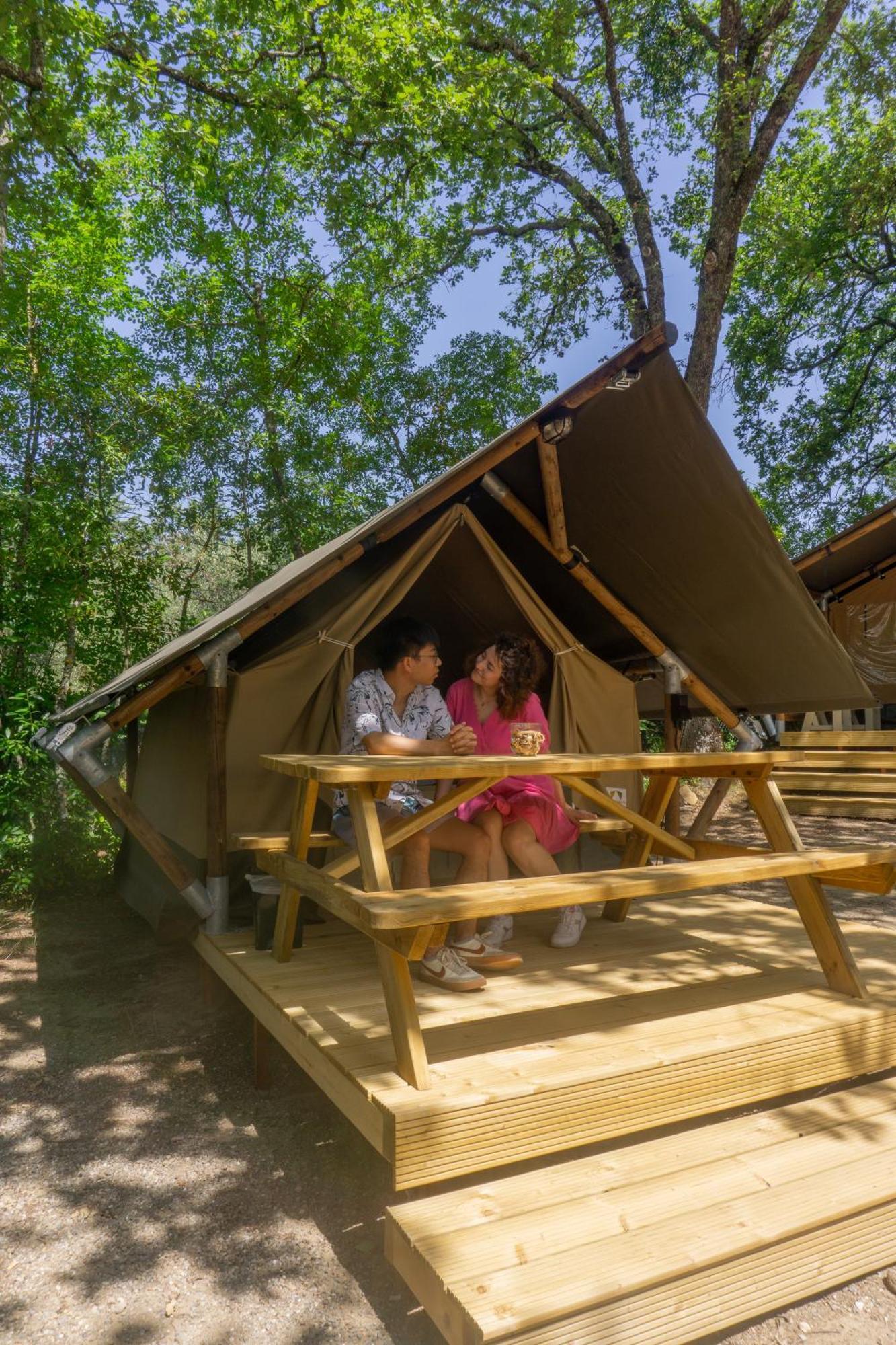 קסטלינה אין קיאנטי Luxor Chianti Glamping Village מראה חיצוני תמונה