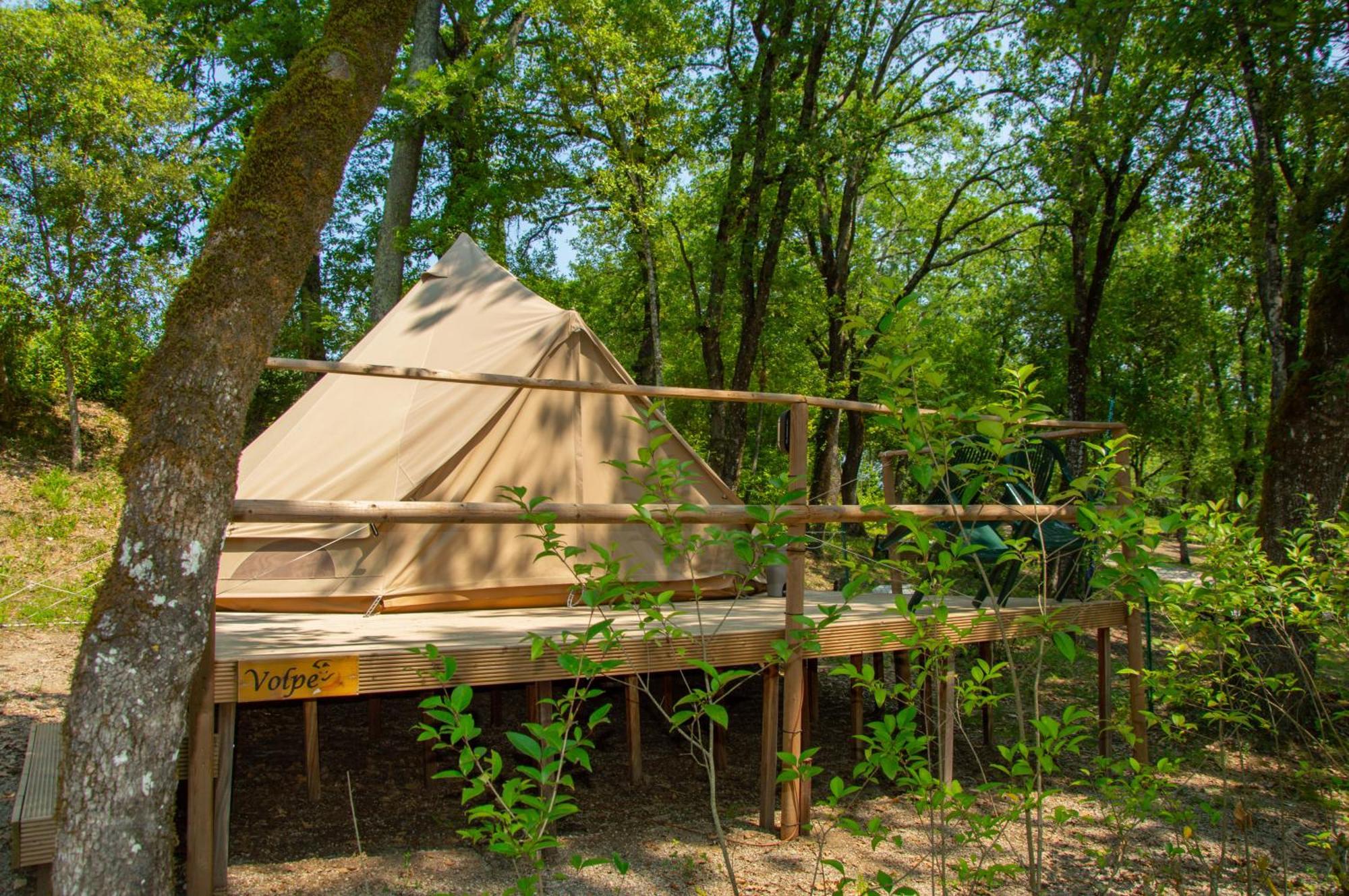 קסטלינה אין קיאנטי Luxor Chianti Glamping Village מראה חיצוני תמונה